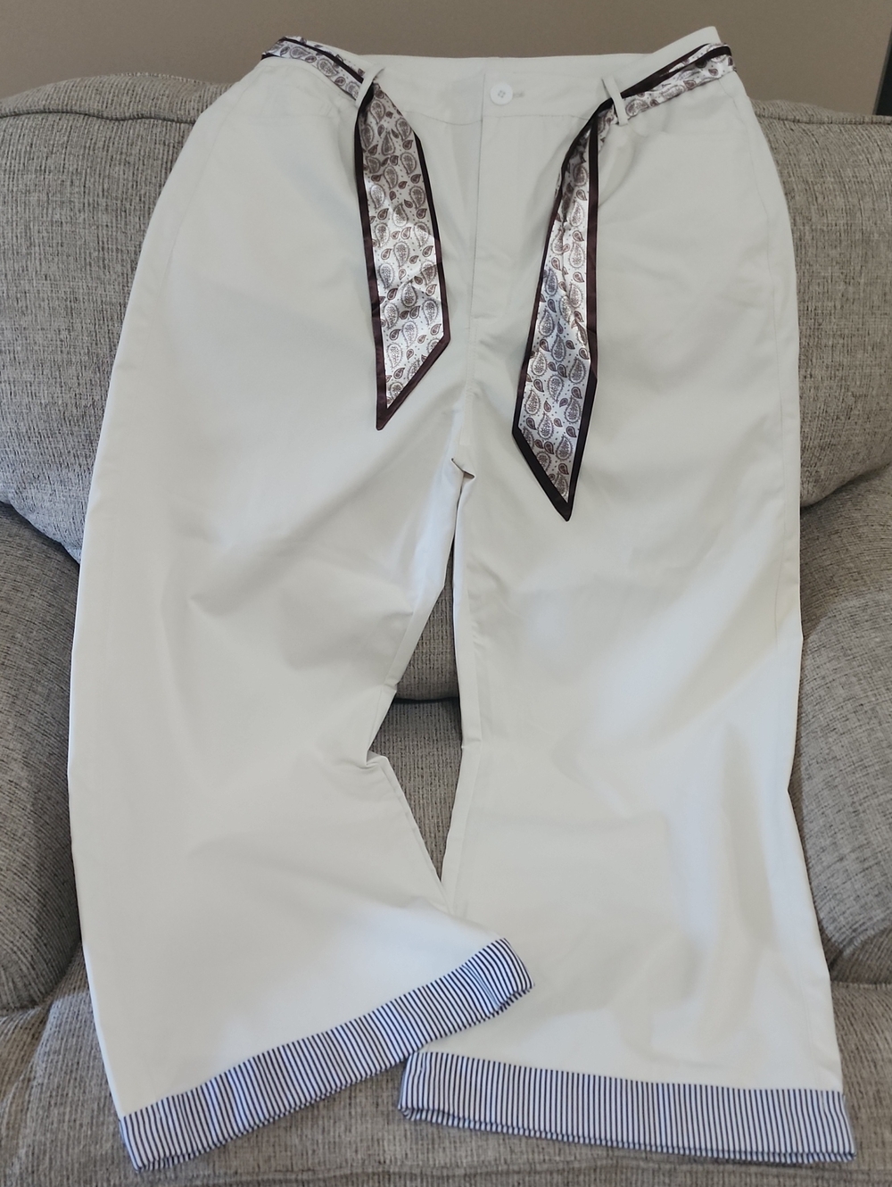 White Wide~Leg Cotton Pants with Contrast Trim